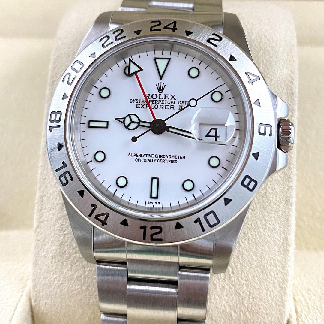 Rolex 16570 mint preowned